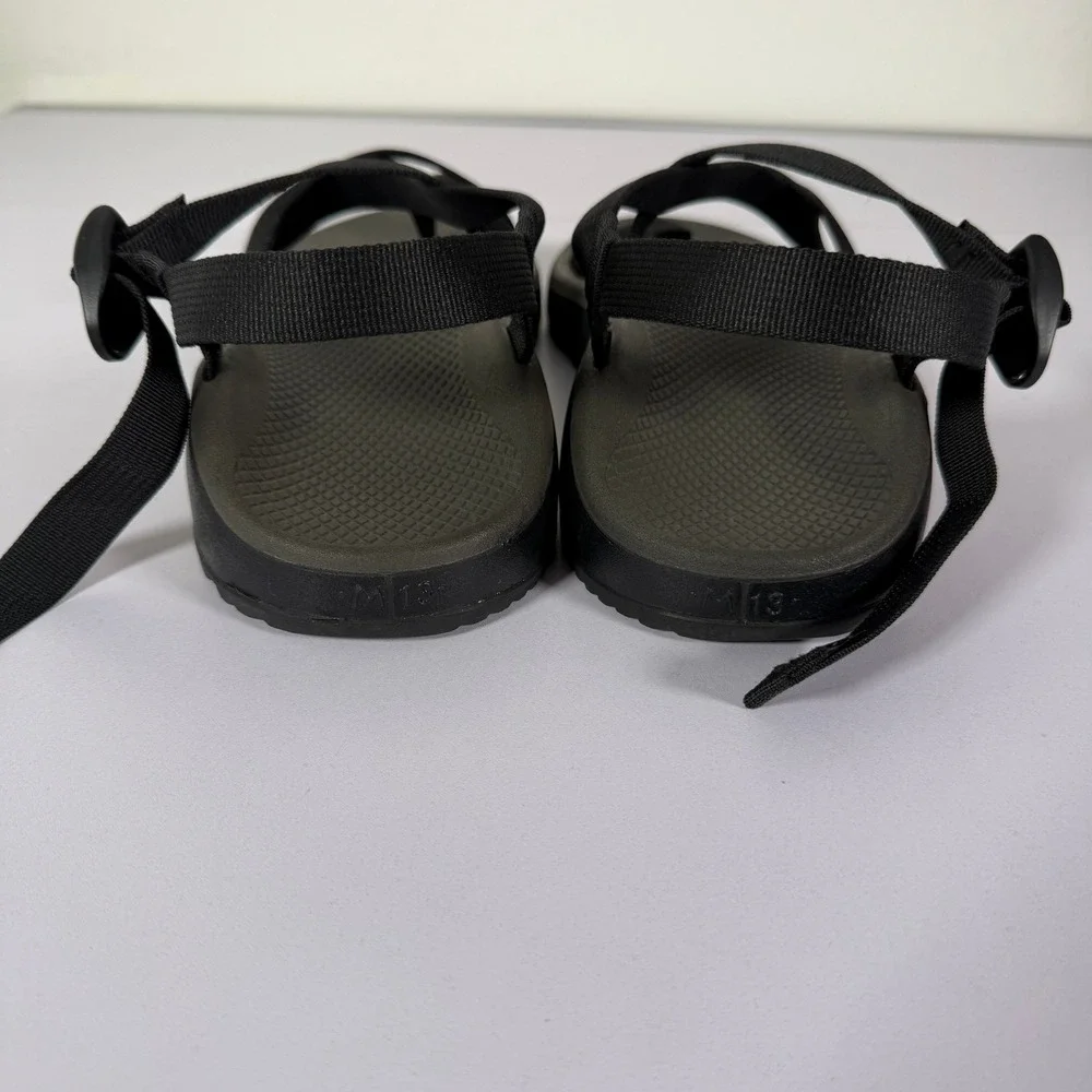 Chaco Z/Cloud 2 Sandals Mens 13 Black Toe Loop Strappy Hiking Outdoor
